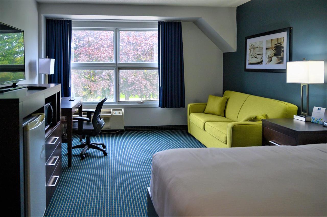Days Inn By Wyndham Sarnia Harbourfront Eksteriør bilde