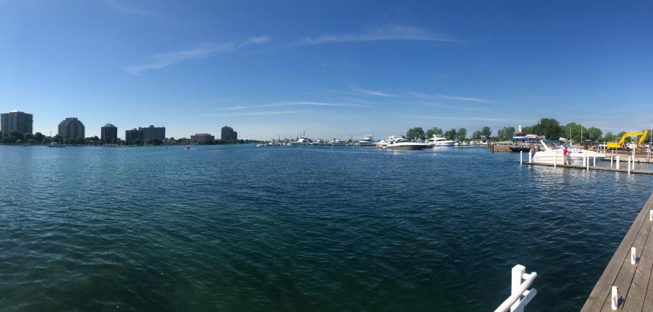 Days Inn By Wyndham Sarnia Harbourfront Eksteriør bilde
