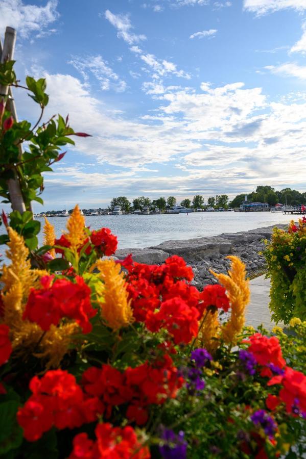 Days Inn By Wyndham Sarnia Harbourfront Eksteriør bilde