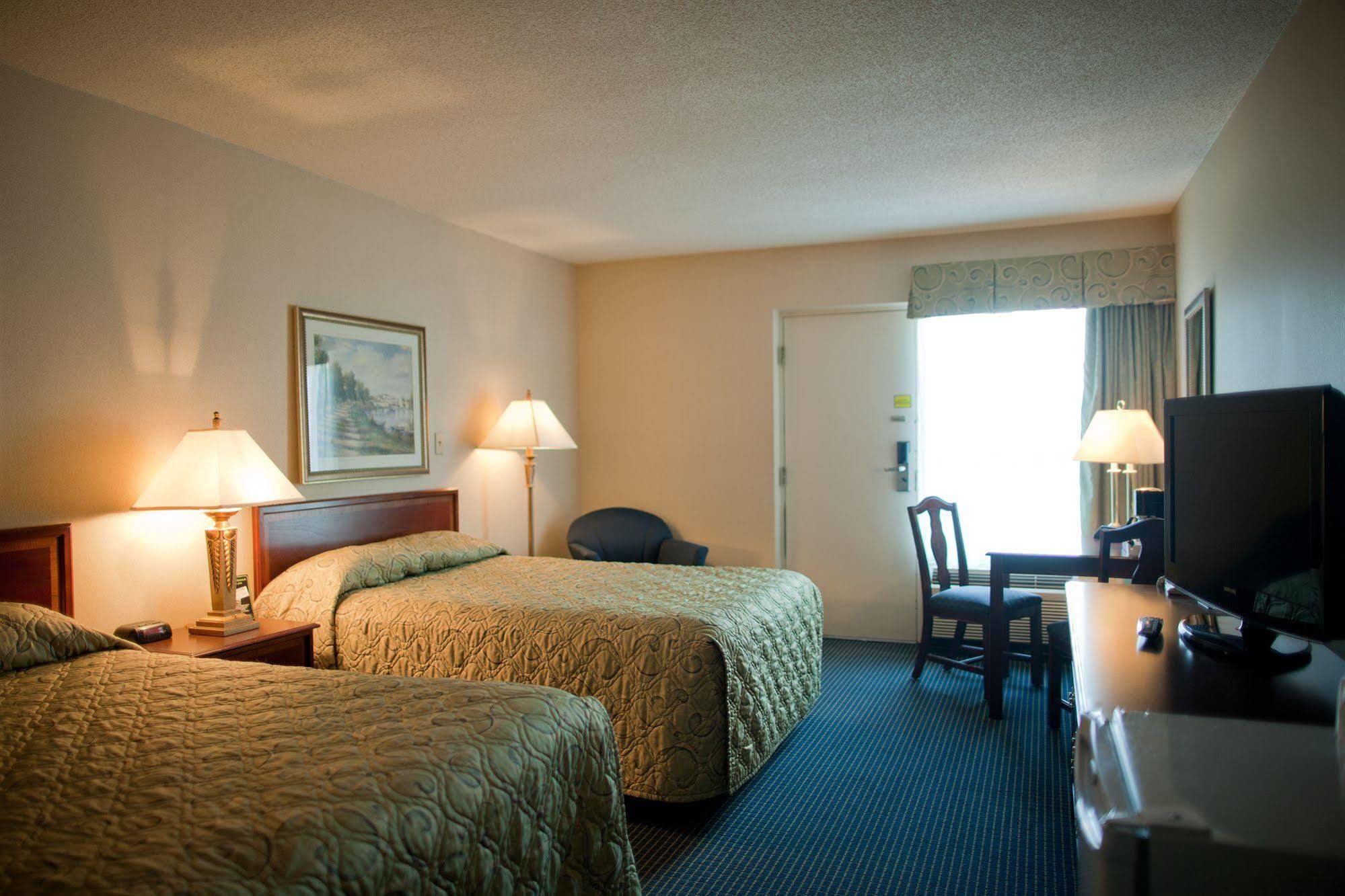 Days Inn By Wyndham Sarnia Harbourfront Eksteriør bilde